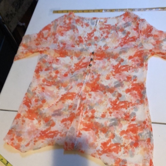 Hang Ten large orange & white semi sheer floral 3 button bell sleeve - Picture 5 of 13